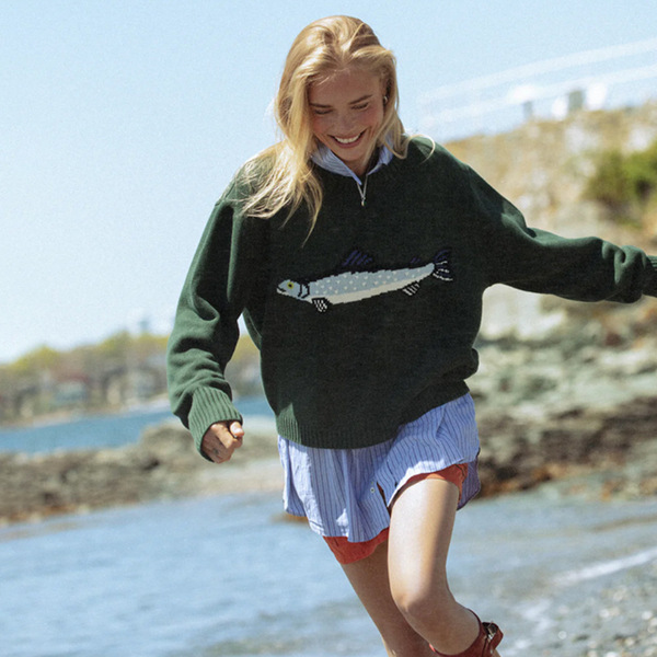 spring fashionable retro sweatshirt for leisure with a round collar