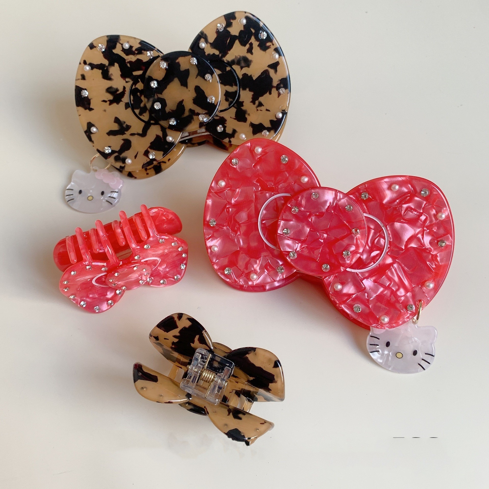 YHJ Hair Accessories 2025 Women's Cute Cat Pendant Grab Clip Advanced Acetic Acid Hairpin Rhinestone Bow Shark Clip