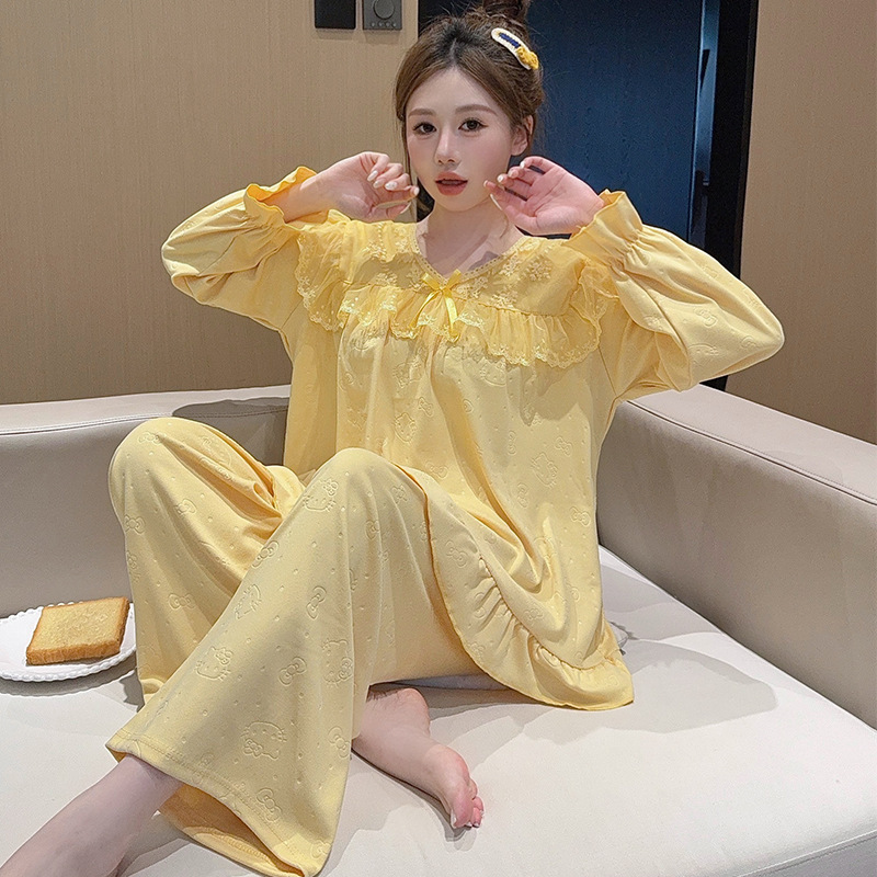 Promotional Source Factory Pajamas Double-Sided Lace Velvet Embossed Large Size Cute Casual Home Wear Set Can Be Worn Out