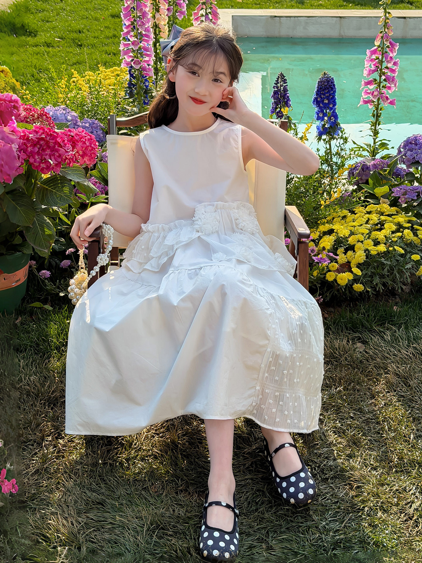 Summer children's dress with sleeves sleevless