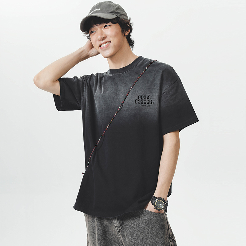 Gradient Fabric with Thick Board Printing on the Front and Back, Trendy Brand Style, Loose Fit, Washable Top for Men, Trendy and Versatile Gradient Fabric with Thick Board Printing on the Front and Back, Trendy Brand Style, Loose Fit, Washable Top for Men, Trendy and Versatile