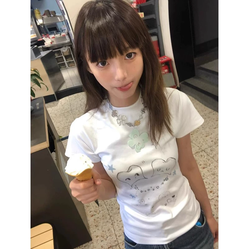 [210 г, 40 шт., тонкий хлопок 1*1] белая милая футболка с короткими рукавами и правым плечом с принтом, нишевый короткий сексуальный топ