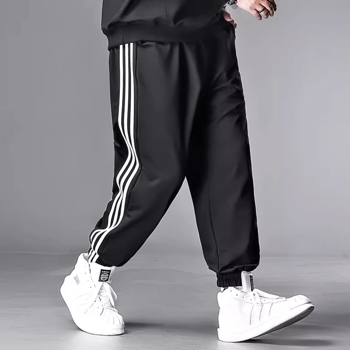 K198 블랙[레귤러 팬츠] / XL