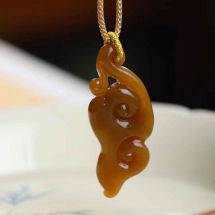Natural Xinjiang Hetian Jade Jade Supply Chain and Sugar Material Old Material Full Sugar Color Jade Ruyi Pendant with Certificate