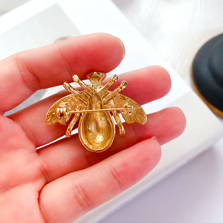 15g Weight Artificial Pearls, Rhinestones Inlay Material Brooches Classification Daily Occasion Alloy Material Insect Pattern Unisex Gender Plating Design Retro Style Retro Pin Insect Alloy Plating Artificial Pearls Rhinestones Unisex Brooches 6