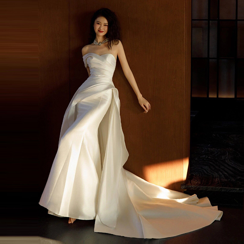 French-Style Light Wedding Dress 2026 New Satin One-Shoulder High-End Engagement Fishtail Evening Dress Super Fairy-Like Travel Photography Going-Out Dress
