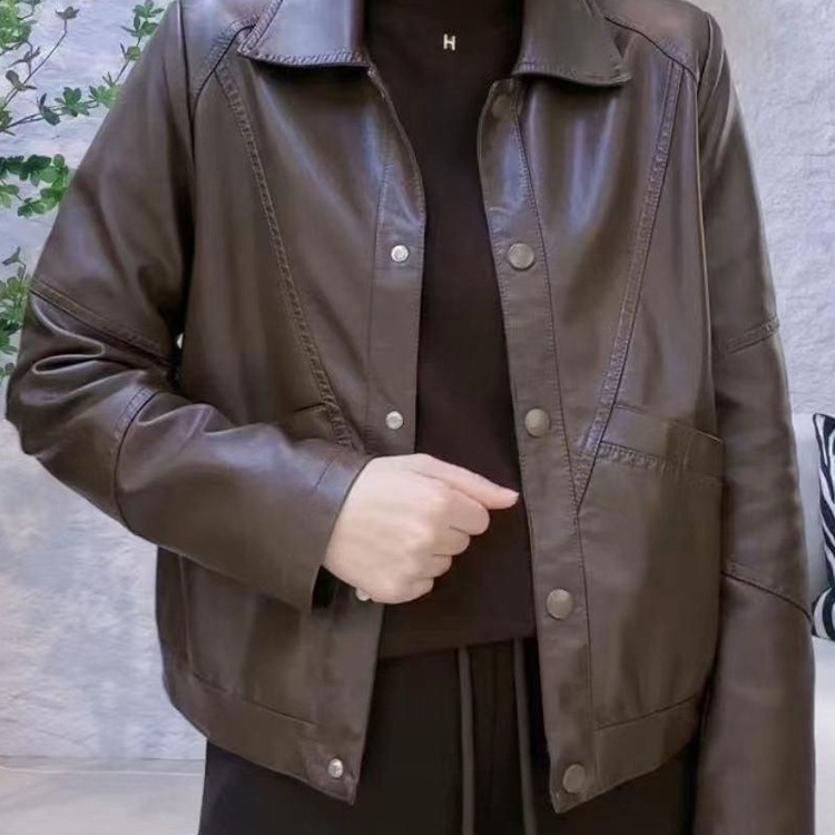 春季时尚纯色翻领水洗皮外套女妈妈装洋气显瘦休闲皮衣