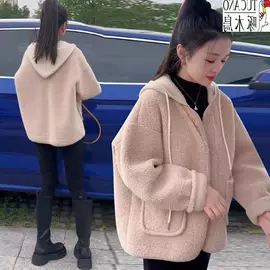 其他短外套;羽绒服;棉衣