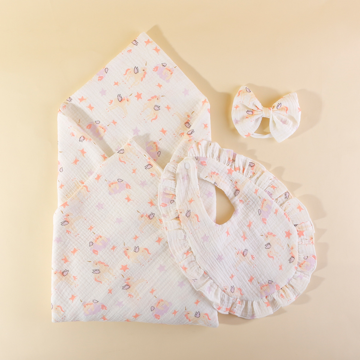 Cotton Soft Skin-Friendly Crepe Infant Printed Blanket Baby Swaddle Blanket Plus Bib Wear Three-Piece Set