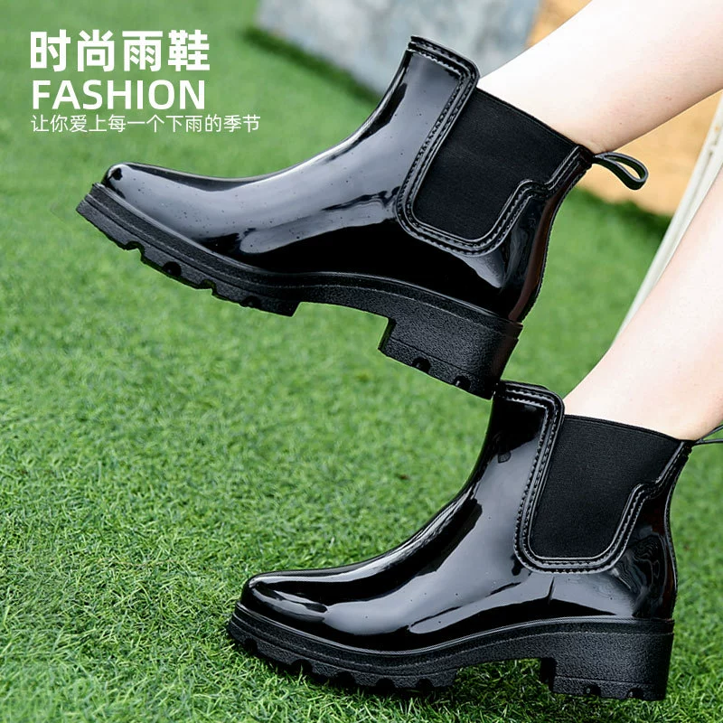 2023 Новая модная резиновая обувь, теплые резиновые сапоги на флисовой подкладке, яркие женские европейские и американские эластичные водные туфли на высоком каблуке