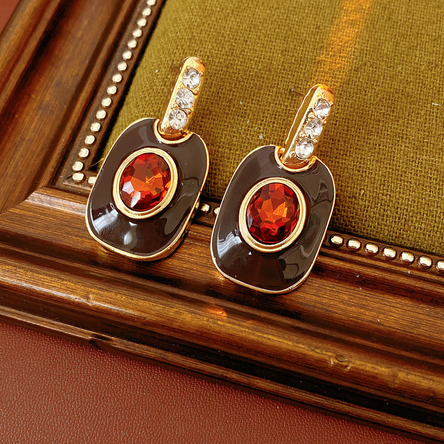 Medieval vintage diamantes geométricos oval pendientes collar ligero lujo nicho cadena clavícula juegos de joyería retro