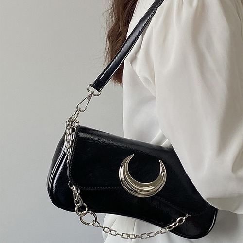 2024 niche new shoulder bag for women, high-end moon lock buckle armpit baguette bag, fashion trend crossbody bag for women