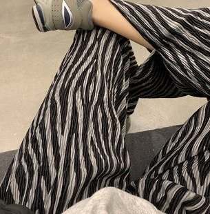 21��·���L�߼y�R�ϵ�ѝ���n���_��ֱͲ���ѝŮ���������Lѝ��