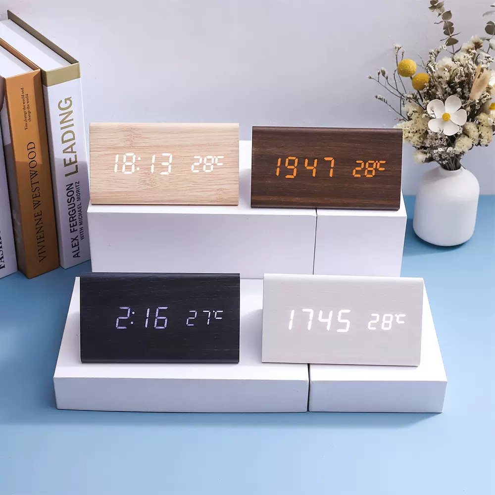 闹钟木质学生智能时钟静音床头夜光电子钟起床桌面儿童批发木头钟