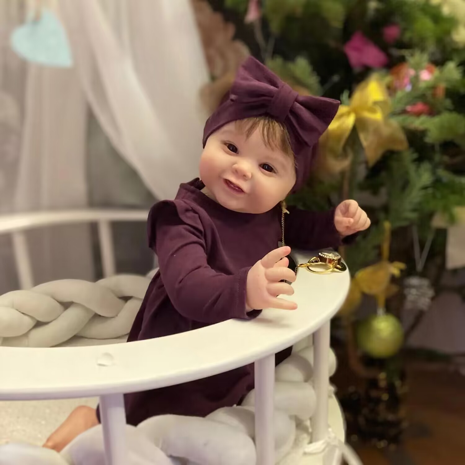Como se muestra en la imagen de la muñeca
