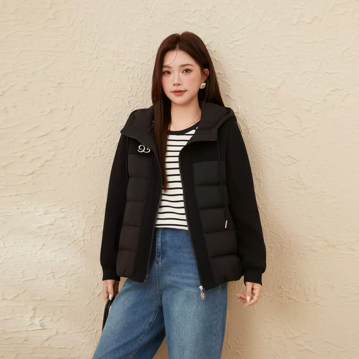 采多宝大码女装胖mm2025冬季新款运动休闲连帽轻薄羽绒服EDY5896N