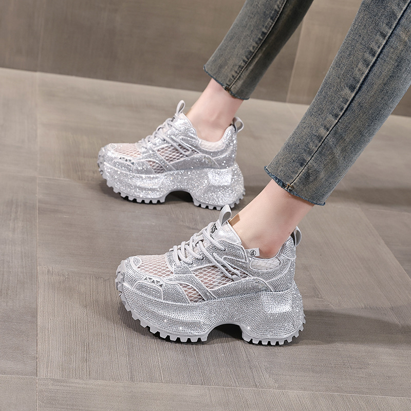 Giày sneaker nữ đế dày phối đá đính đầy mặt lưới thoáng khí — Xám bạc