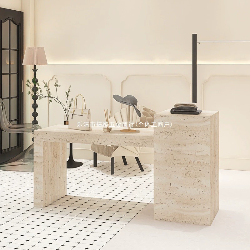 Настольная витрина для магазина одежды, настольный стол из травертина для магазина женской одежды, стол с проточной водой и витриной для ювелирных изделий посередине.