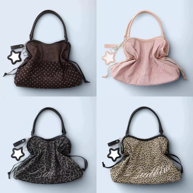 In-Stock Korean 2025 New Badblue Embroidered Leopard Print Snack Bag Mirror Pendant Light Shoulder Crossbody Bag In-Stock Korean 2025 New Badblue Embroidered Leopard Print Snack Bag Mirror Pendant Light Shoulder Crossbody Bag
