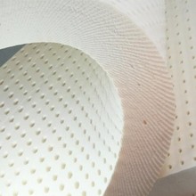 直销打孔透气乳胶床垫海绵板材 渗透乳胶医疗片材成型加工填充料