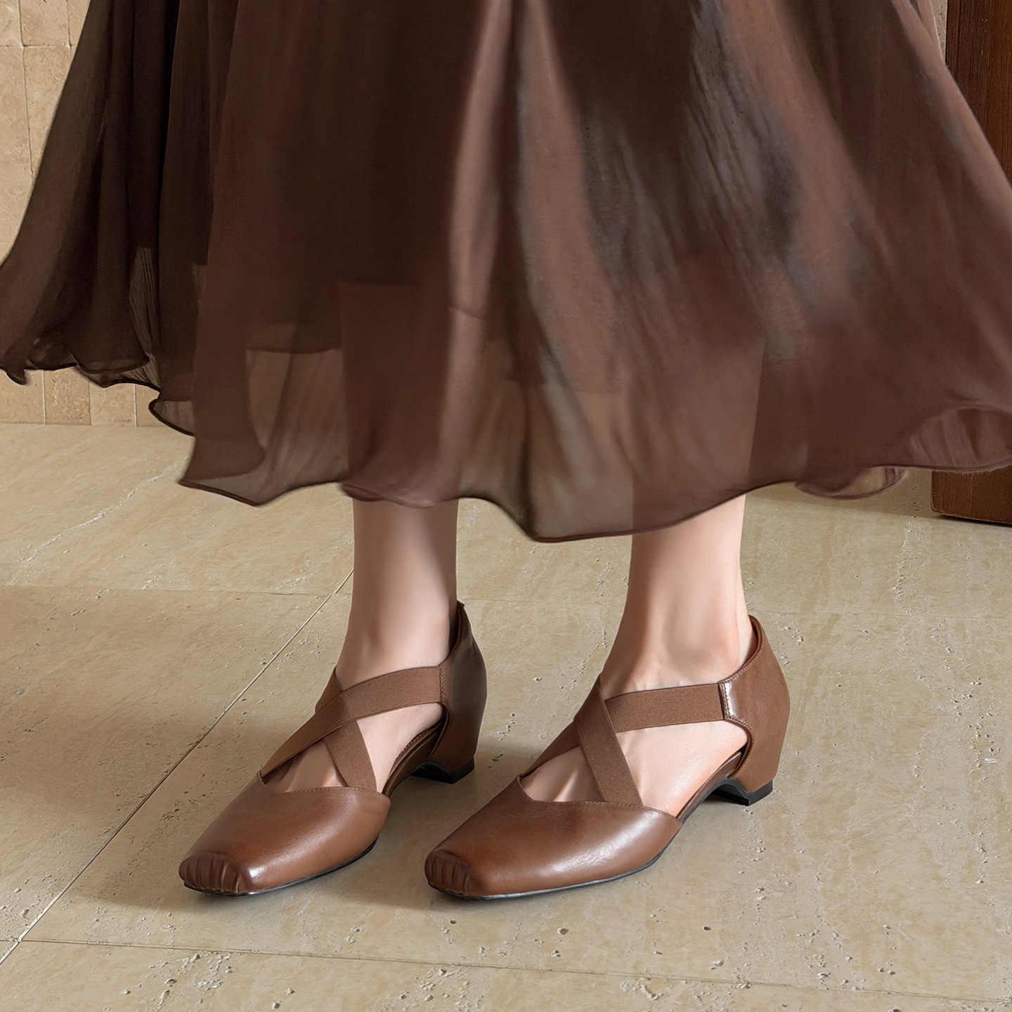 Giày Mary Jane nữ mũi vuông quai chéo kiểu ballet cổ điển, gót vừa — màu nâu