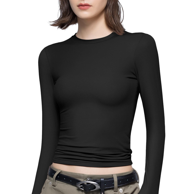 Slim-Fit Long-Sleeve Base Layer Top with a Round Neck, Slimming Black T-Shirt for Women, Thin Autumn Style
