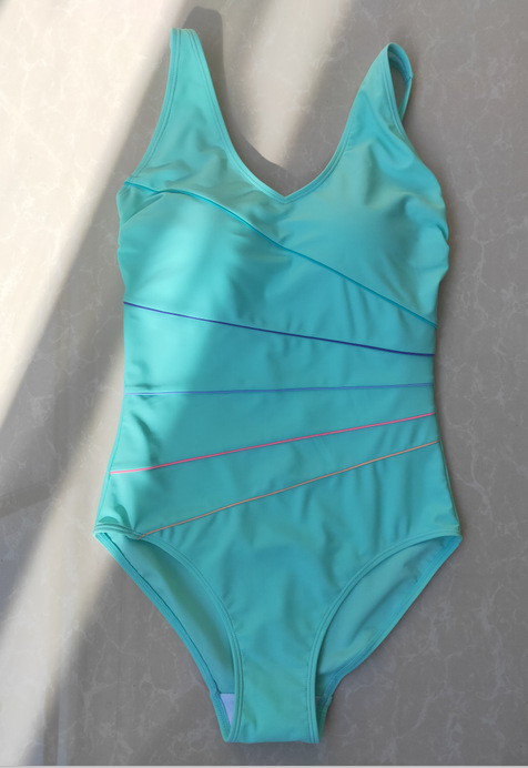 2023�¿�����Ӿ��ӡ���羳���ڵ���ŷ��Ů����Ȫ��Ӿװ���ؽ���