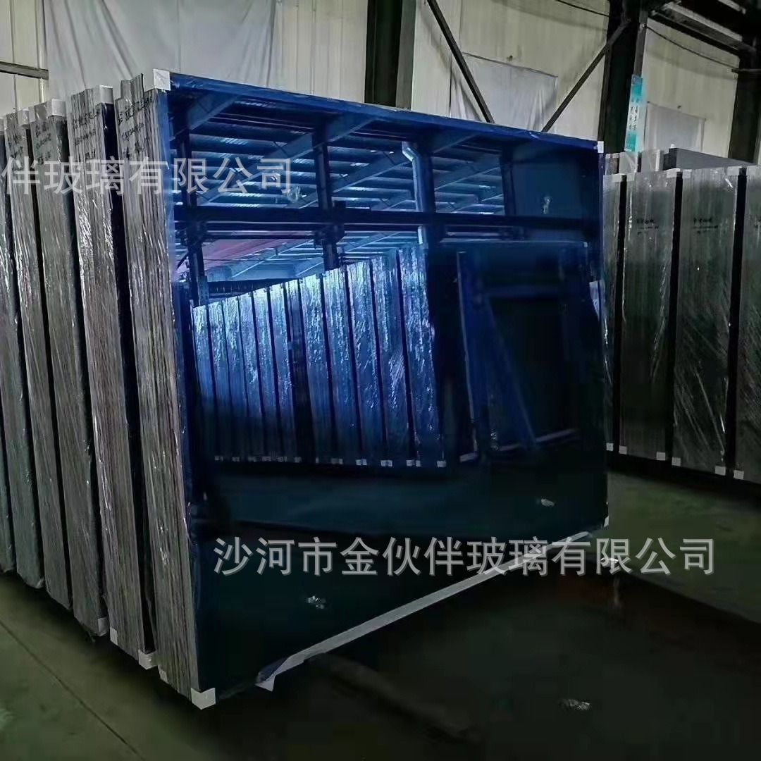 供应4MM深蓝 宝石蓝镀膜玻璃可出口可批发