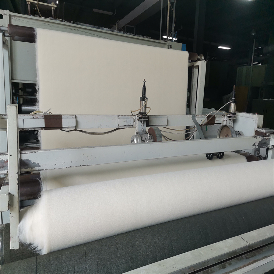 芳纶无纺布耐高温阻燃隔热绝缘防火服高温毛毡垫面料针刺棉