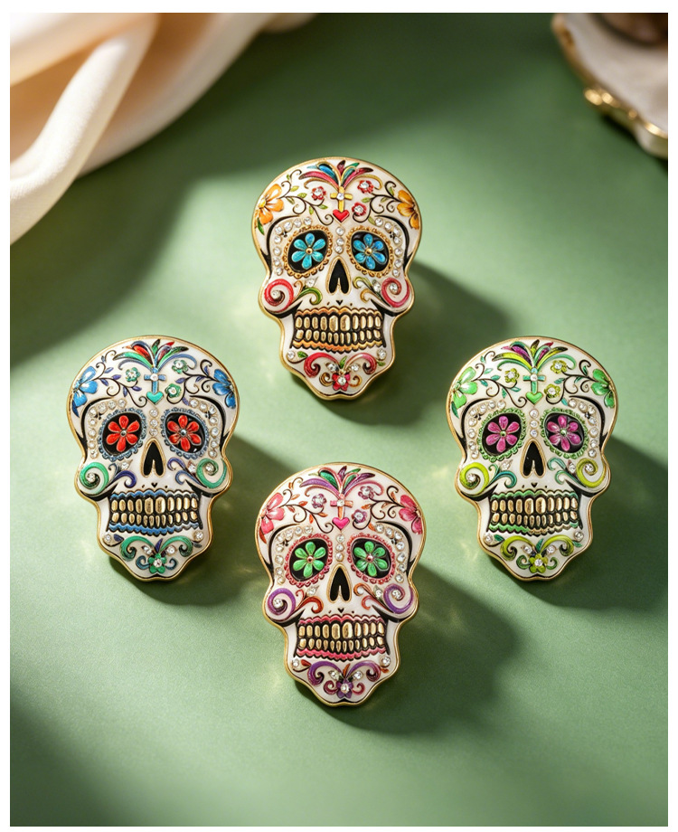 Original Day of the Dead Sugar Skull Brooch with Enamel and Diamond Inlay, Floral Design, Unique Gothic Style, Unisex Suit Decoration Pin