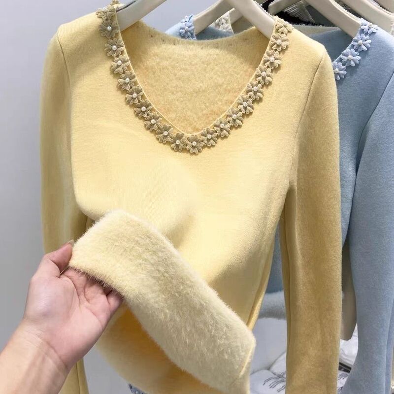 Fleece-Lined and Thickened Autumn and Winter Long-Sleeve Sweater with Elaborate Lace Sleeves and Beading, New Women's Top for Layering or Wearing Alone Fleece-Lined and Thickened Autumn and Winter Long-Sleeve Sweater with Elaborate Lace Sleeves and Beading, New Women's Top for Layering or Wearing Alone