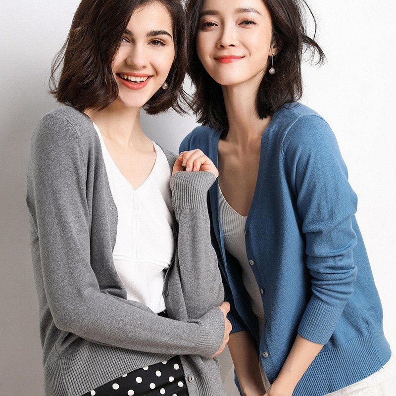 2024 New Autumn Knitted Sweater Women's V Neck Cardigan Long Sleeve Short Loose Outer Sweater Solid Color Small Jacket 2024 New Autumn Knitted Sweater Women's V Neck Cardigan Long Sleeve Short Loose Outer Sweater Solid Color Small Jacket