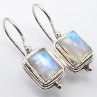 �羳���u�͹����A��Ȼ�¹�ʯ��ɫ�{��ʯ��ʽ���h���h�S�����l