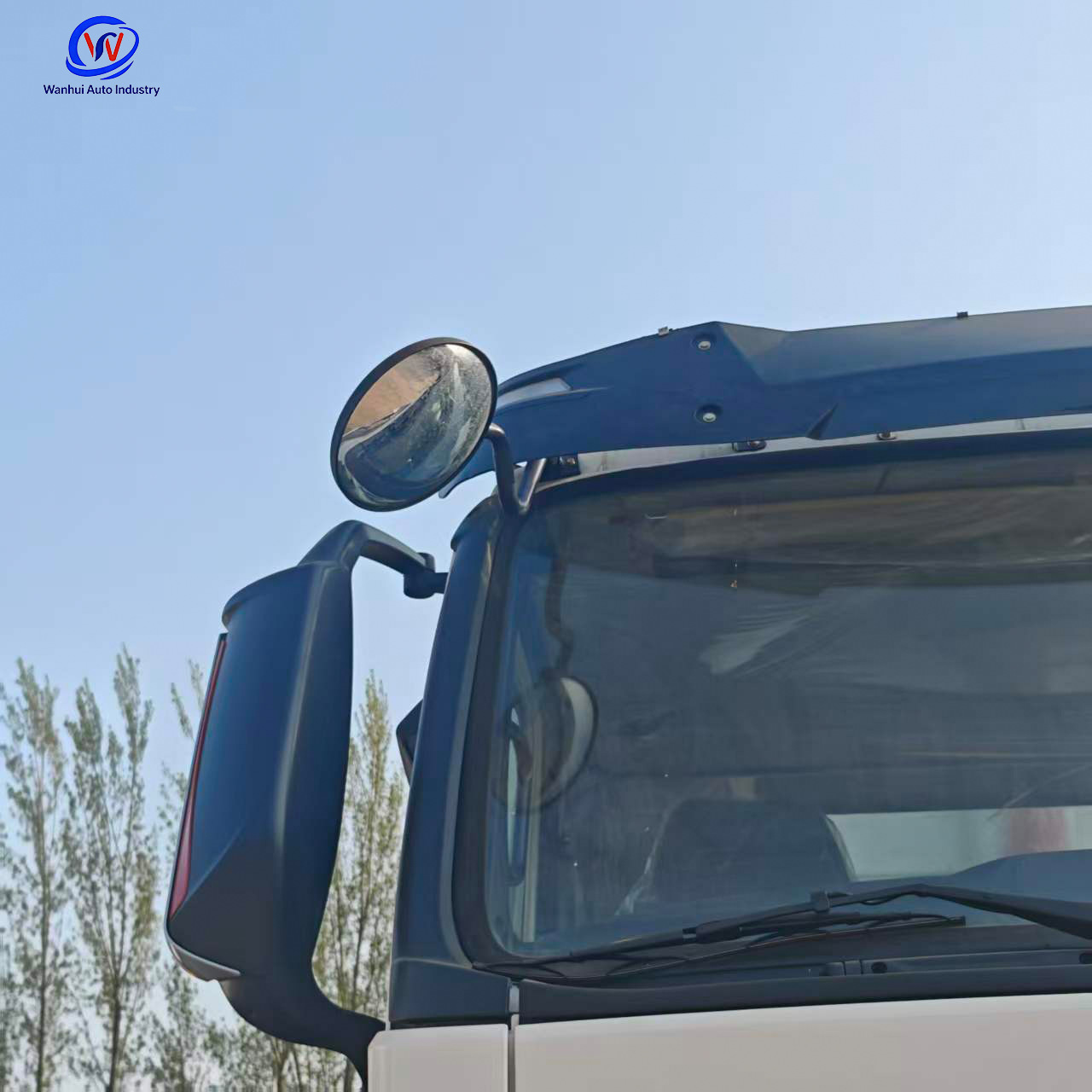 Sinotruk Howo Nx8×4 Dump Truck, 400 Horsepower, 90% New, Front Four-Wheel Drive, Rear Eight-Wheel Drive, Sand and Gravel Transport Vehicle
