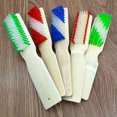 天然竹製の靴のブラシの硬い毛は靴を洗ってじゅうたんを磨いて家庭用の竹のブラシを使って洗濯して床をきれいにして神器をこすります。