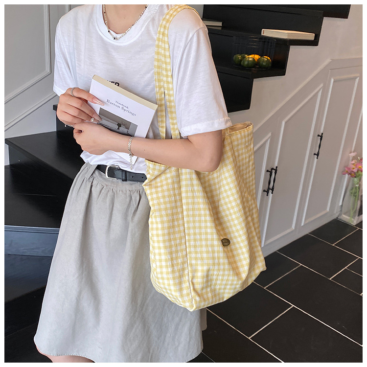 ins Korean-style laid-back single-shoulder bag, casual large-capacity black and white checkered tote bag, student commuting backpack for classes undefined