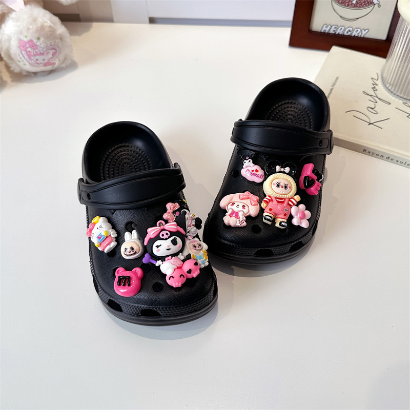 Summer 2026 New Cartoon Mario Children's Clogs for Boys, Non-Slip Soft-Soled Girls' Closed-Toe Sandals Summer 2026 New Cartoon Mario Children's Clogs for Boys, Non-Slip Soft-Soled Girls' Closed-Toe Sandals