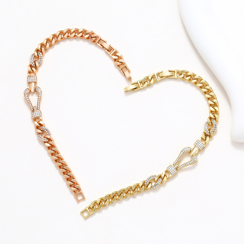 Aleación Xuping de otoño y invierno cadena de reloj Europa y América de moda transfronteriza nicho dominante pulsera de verano mujer sensación de joyería