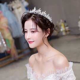 发饰头饰皇冠结婚氛围感王冠新娘生日婚礼发箍珍珠头冠黄冠轻奢