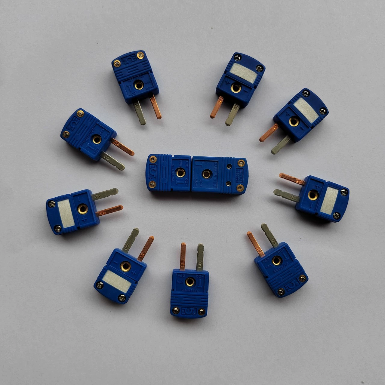 В наличии оптом многофункциональный штекер термопары типа T один штекер термопары типа F/M