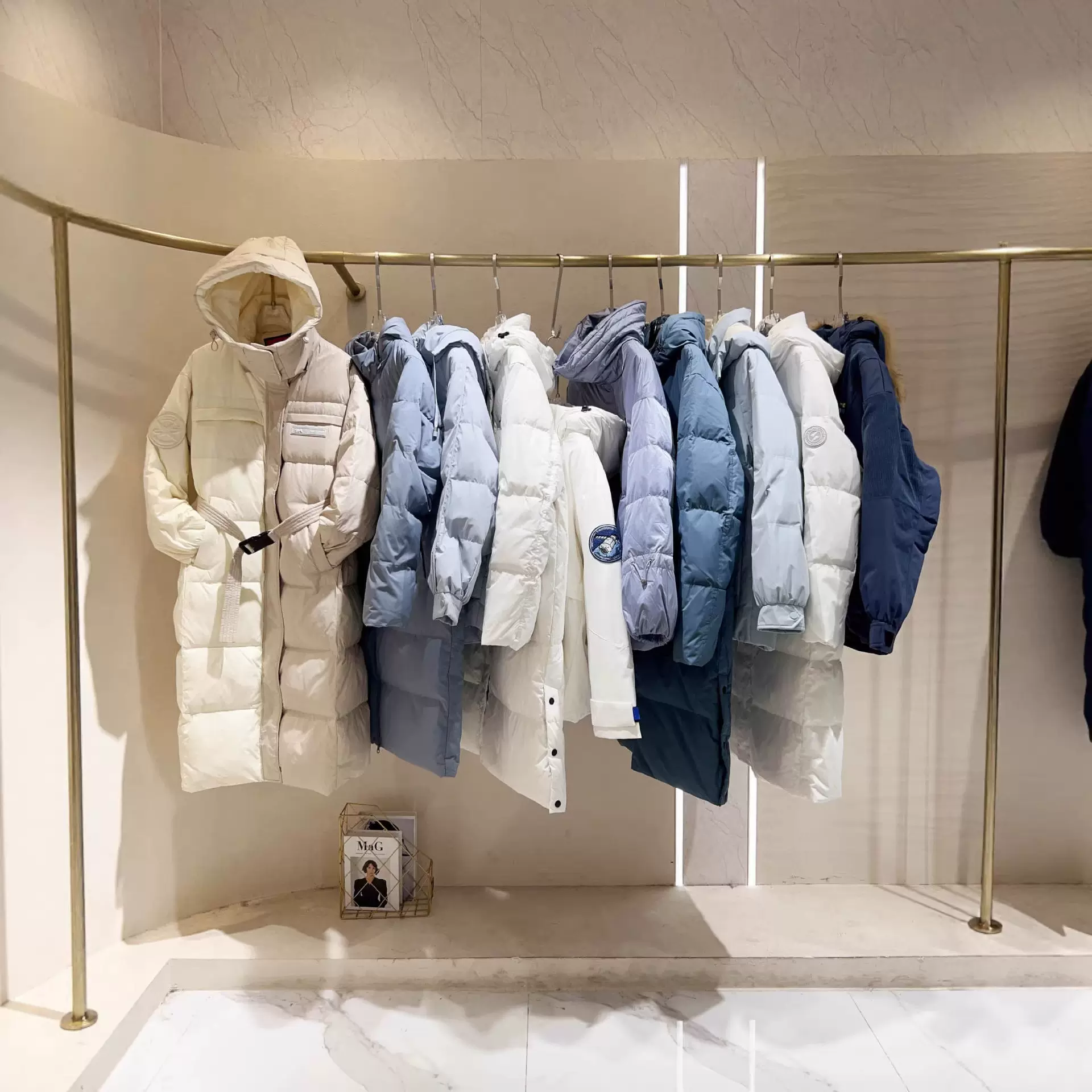 中长款羽绒服女韩版2025冬季新款时尚修身加厚大码保暖白鸭绒外套