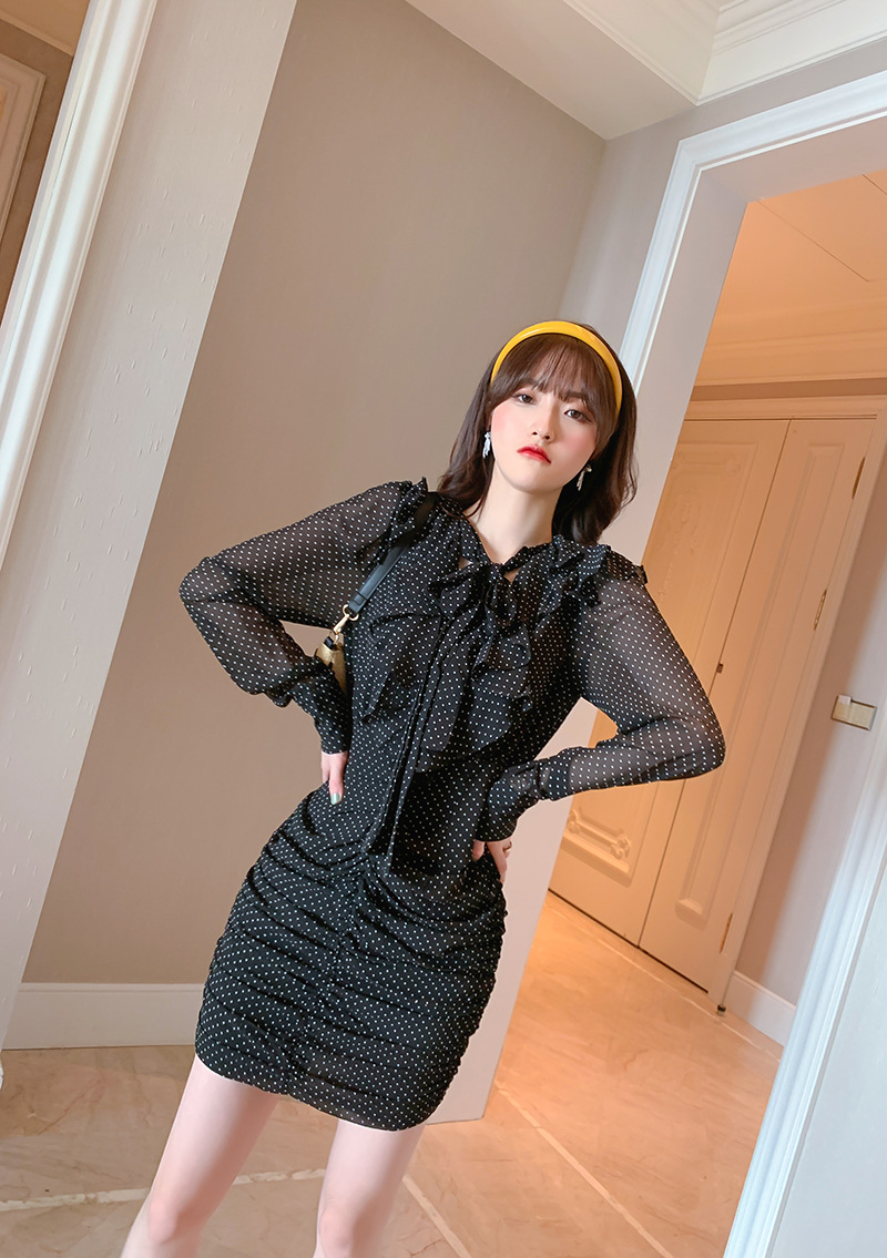 Đầm voan chấm bi xù ren eo dáng ôm body — Màu đen chi tiết 2