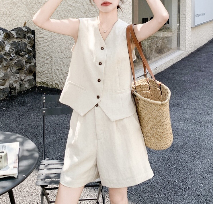 高级感老钱风亚麻马甲短裤两件套装女2025夏季大方得体穿搭一整套|undefined