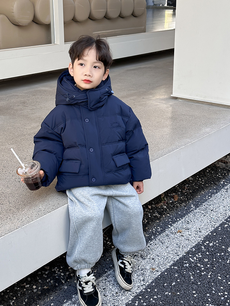 McChloe ropa infantil para niños 90 blanco de invierno 2025 nuevo estilo coreano chaqueta de niños mayores al por mayor image 4