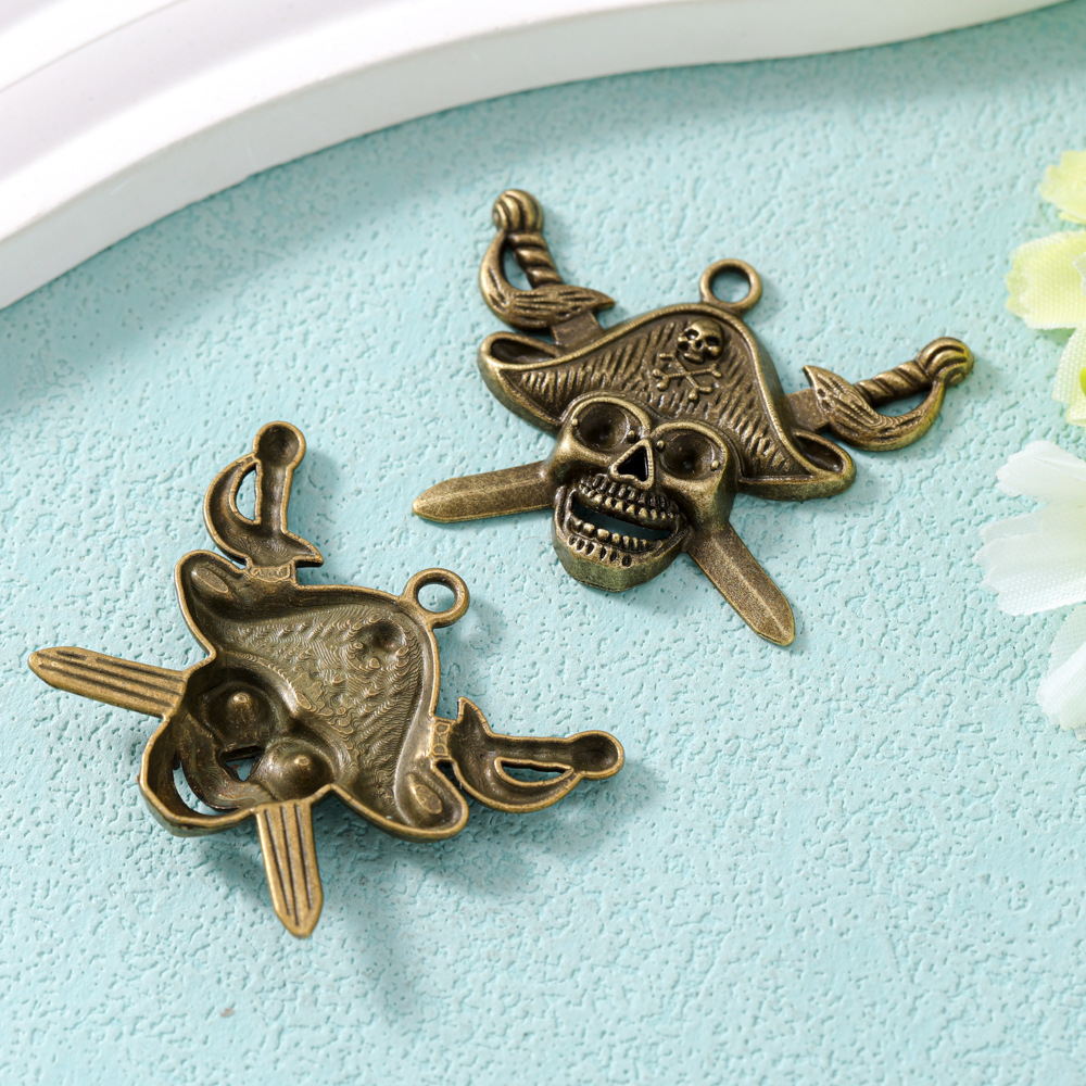 Accessory with accessories, Pirates of the Caribbean, DIY 3