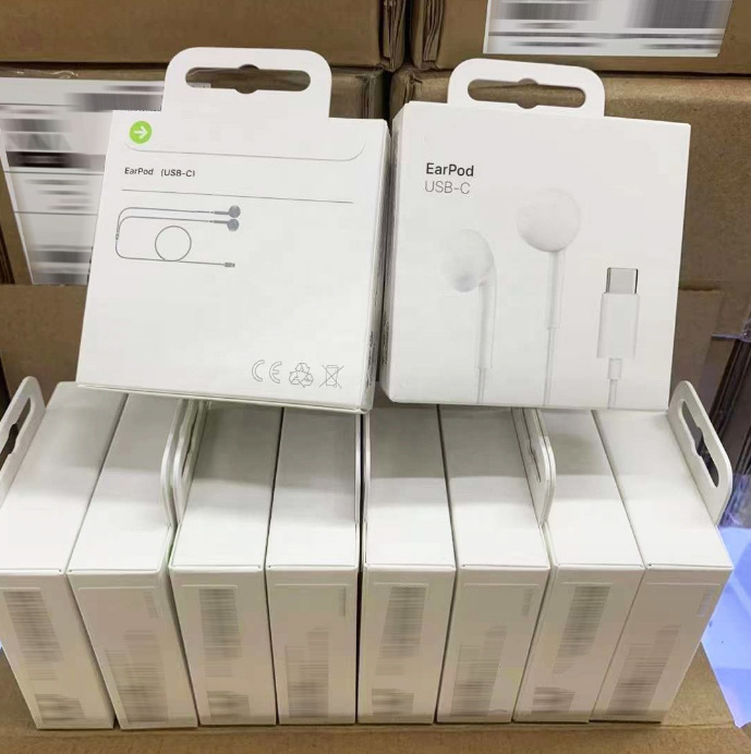 Suitable for Apple 15 Mobile Phones, Wired Headphones with Type-C Port, Compatible with Call Headphones, Wired Control, High-Fidelity Sound Quality Suitable for Apple 15 Mobile Phones, Wired Headphones with Type-C Port, Compatible with Call Headphones, Wired Control, High-Fidelity Sound Quality
