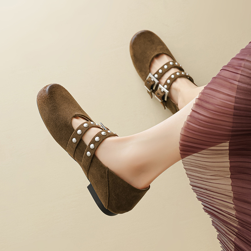 2026 nuevos zapatos de mujer de verano de un pie retrógrado francés zapatos de moda superficiales