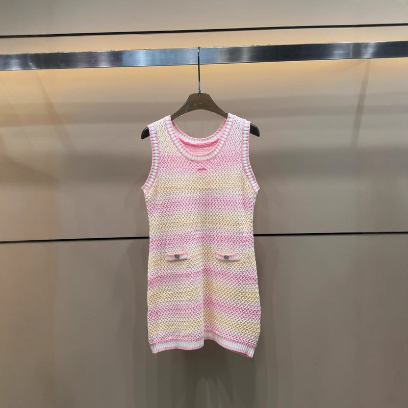 25 Years New Summer Style Xiangjia Logo Rainbow Dyed Yarn Knitted Sleeveless Pullover Vest Dress Women's Skirt