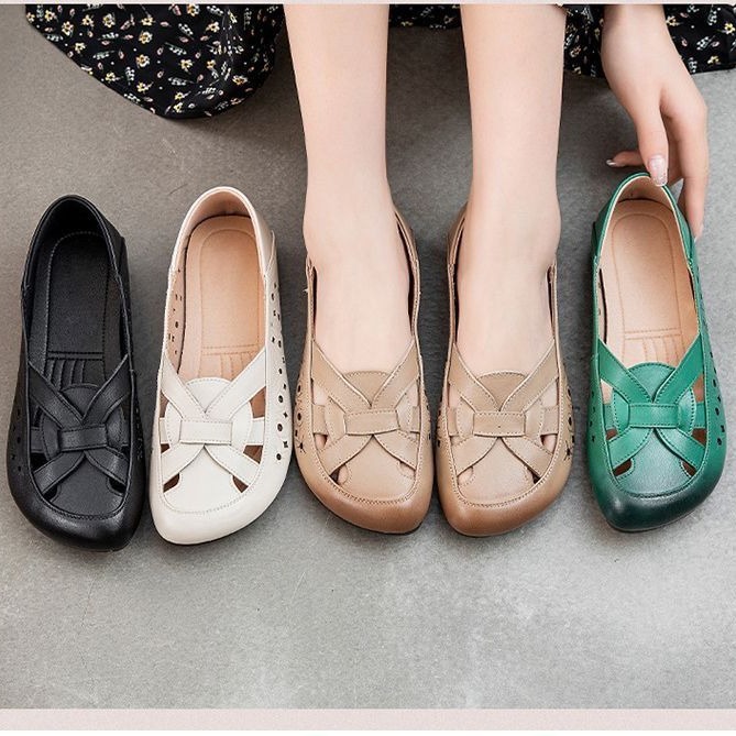 Madre sandalias de verano para mujeres de mediana edad hueco zapatos de mediana edad agujero de cabeza agujero con suela suave zapatos de cuero de ancianos cómodos