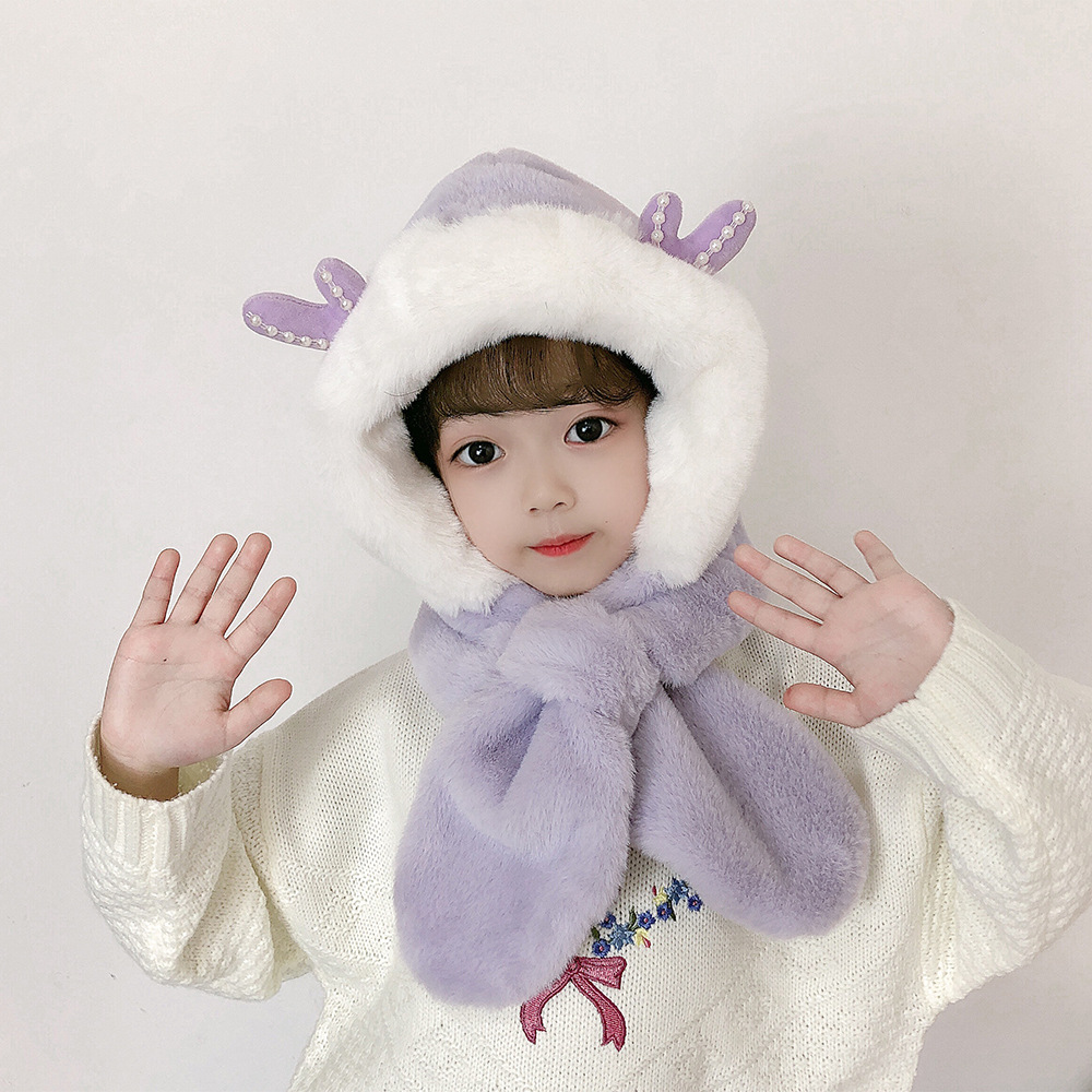 보라색 새끼 사슴